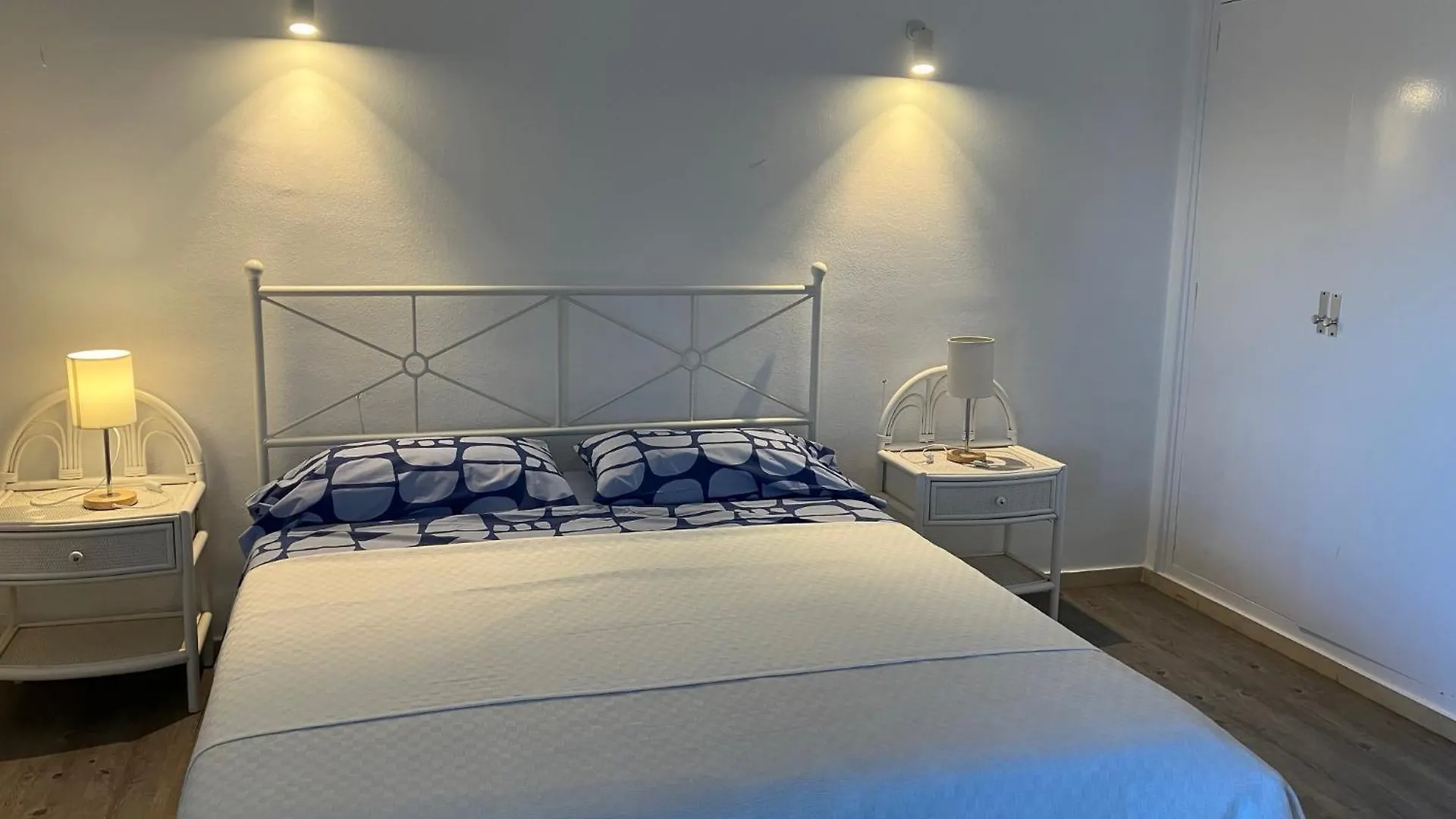 Apartamento A 100M De La Playa Tossa de Mar 0*,  Spain